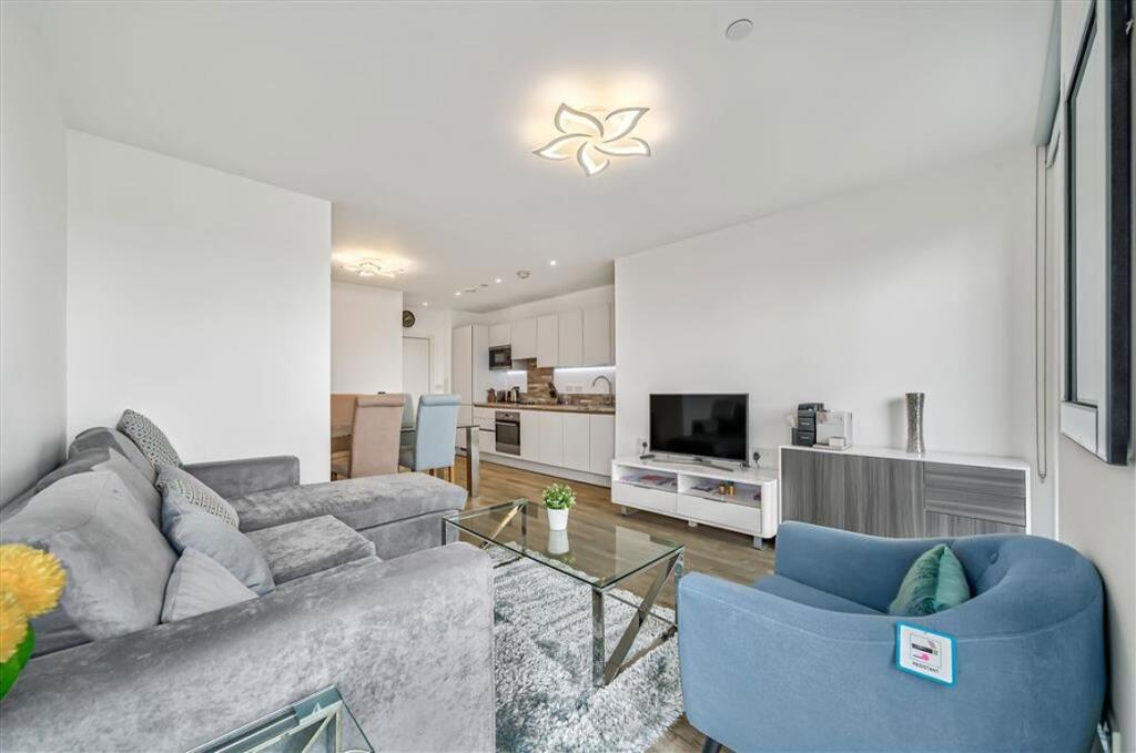 Apartment in Harrow - View 3