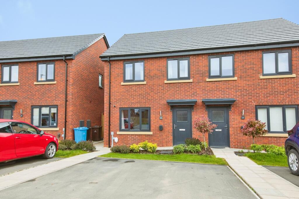 3-bed semi-detached on Blossom Way, Chellaston, Derby, Derbyshire, DE73, £270,000
