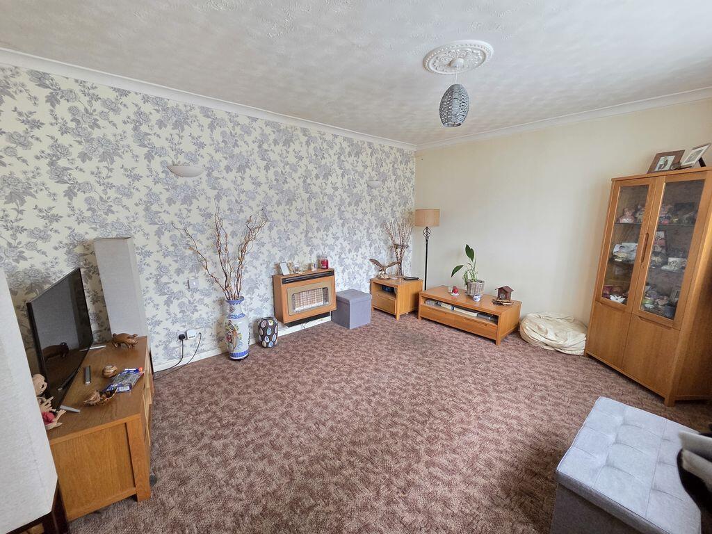 House in Milton Keynes, Bletchley and Fenny Stratford - View 3