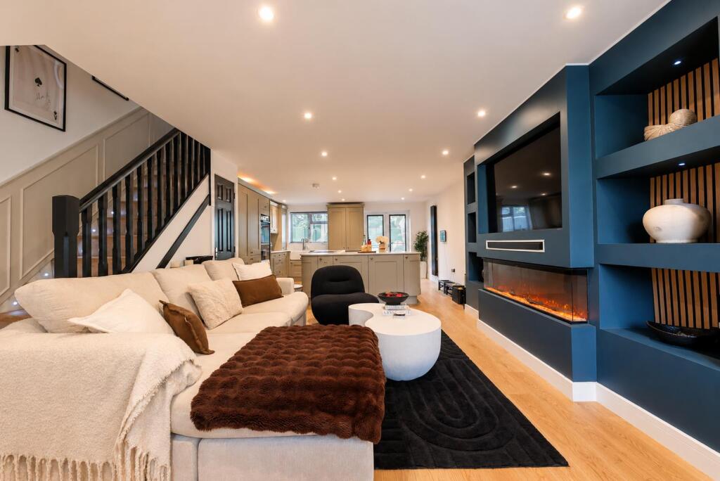 House in South Oxfordshire, Clifton Hampden - More