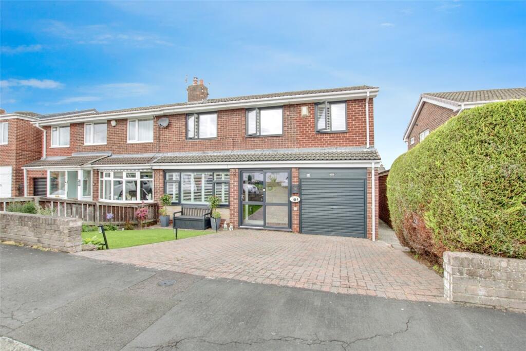 Main image of property: Prebends Field, Gilesgate, Durham, DH1