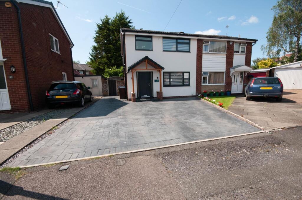 Main image of property: Wilton Gardens, Radcliffe, Manchester