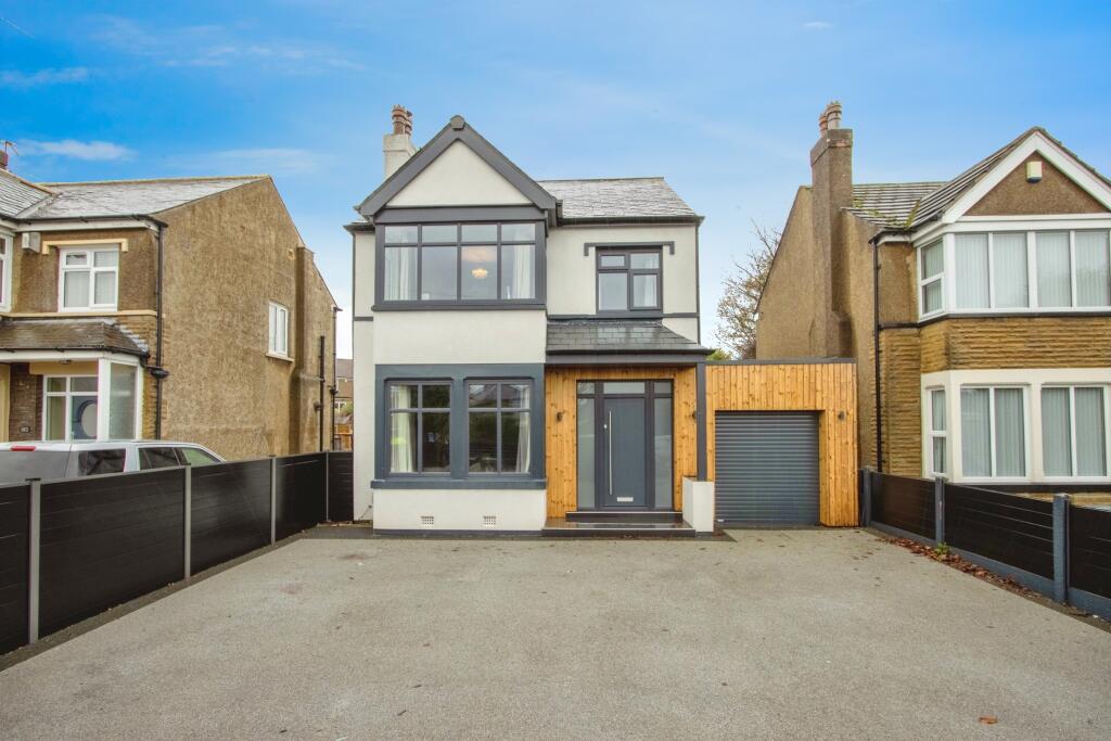 Main image of property: Ring Road, Leeds, LS15