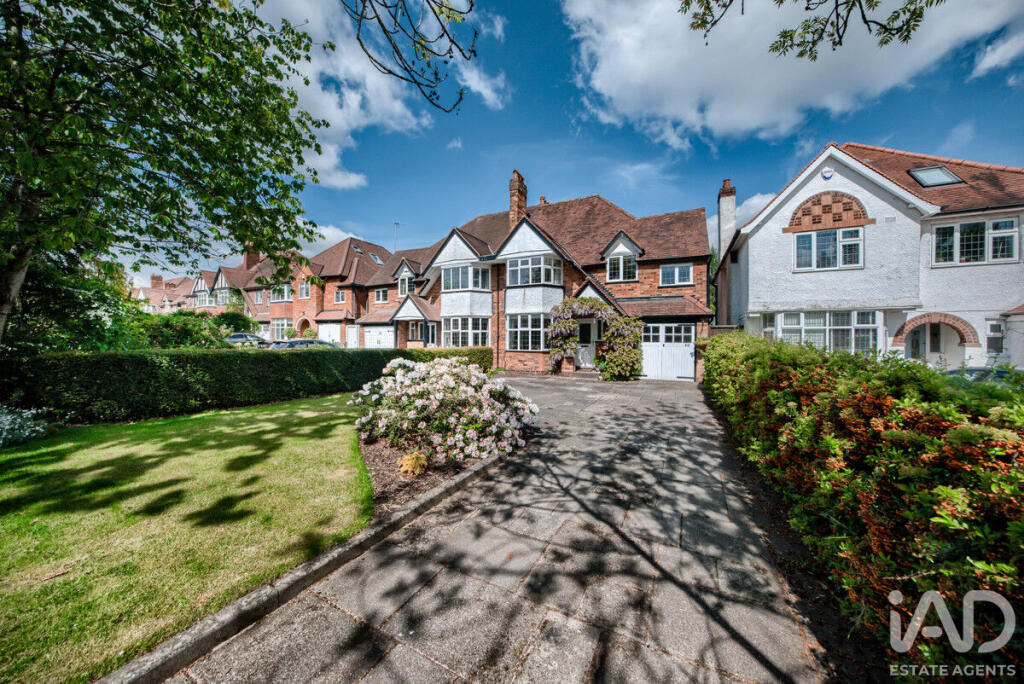 Main image of property: Sharmans Cross Road, Solihull, B91