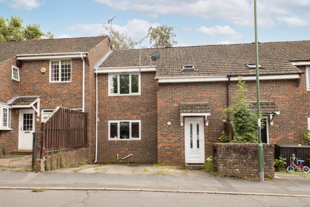 Cook Road, Horsham