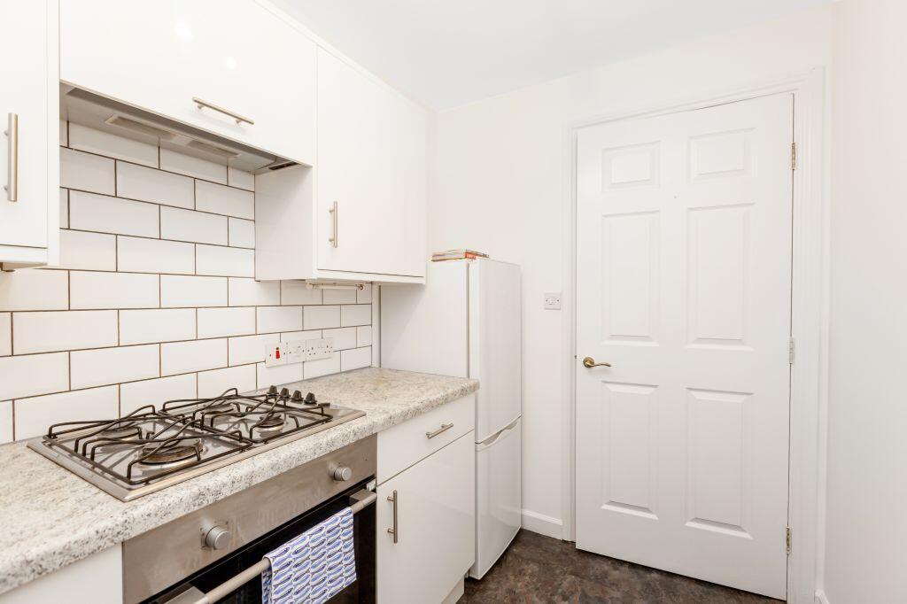 Apartment in Edinburgh, The Shore, Leith - View 5