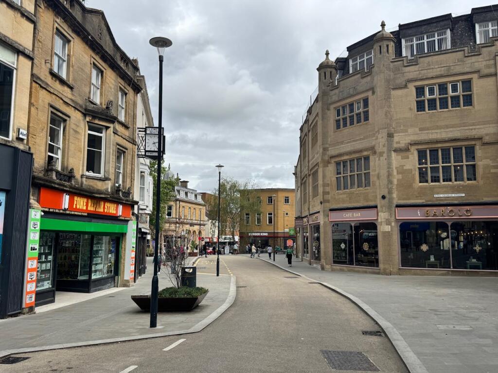 Additional image 5 of 7 High Street, Yeovil, BA20 1RE