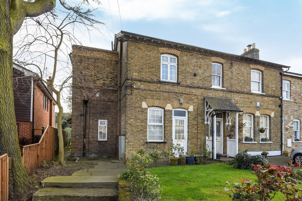 Main image of property: Princes Road, Buckhurst Hill, IG9