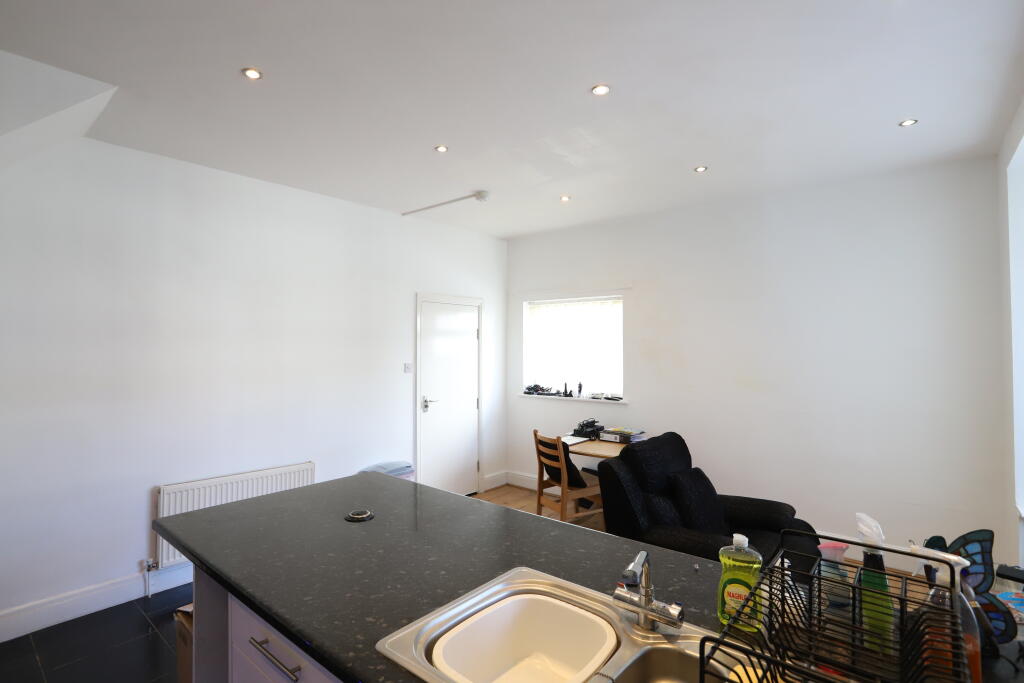 Preston Old Road, Blackpool, FY3 photo 4