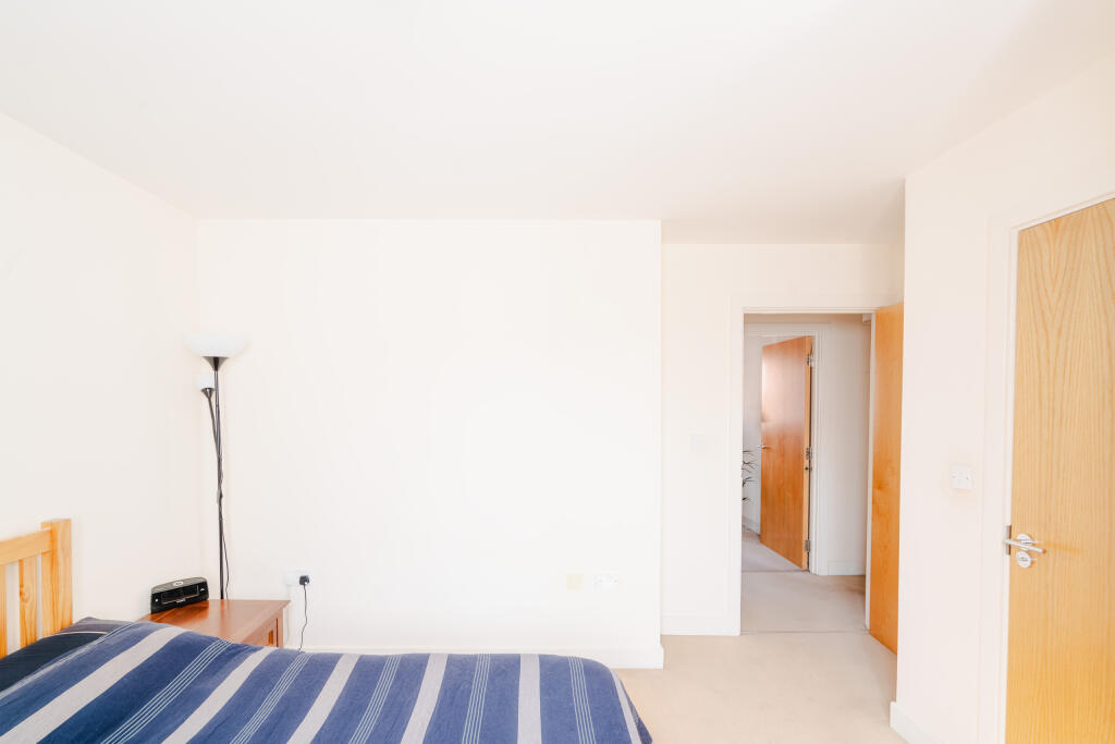 Apartment in Bristol, Horfield - More