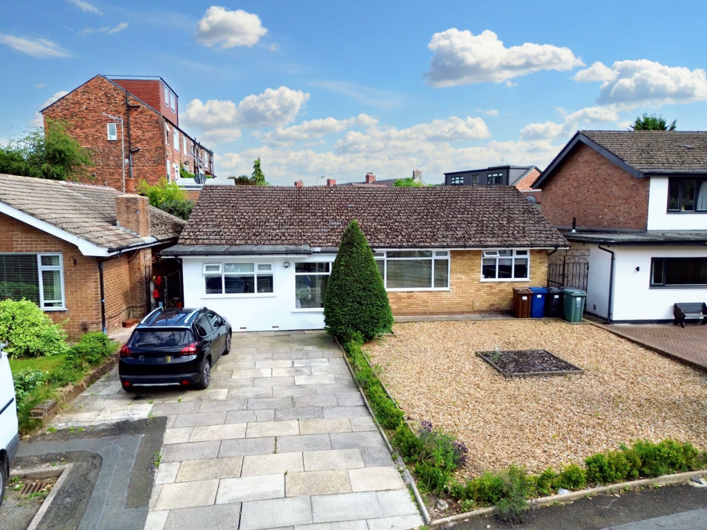 3-bed detached on Norwood, Prestwich, M25, £465,000