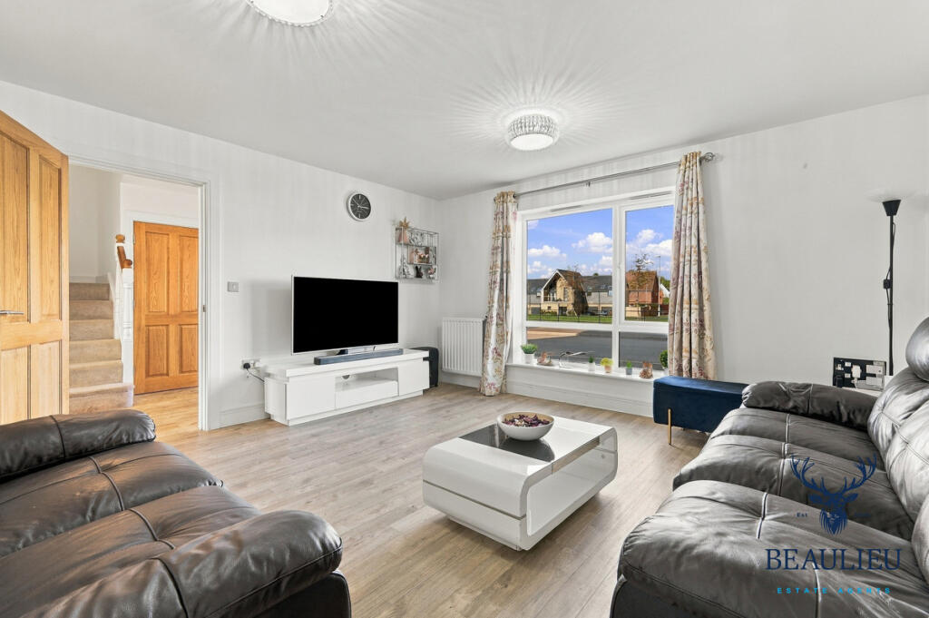 House in Chelmsford - View 2