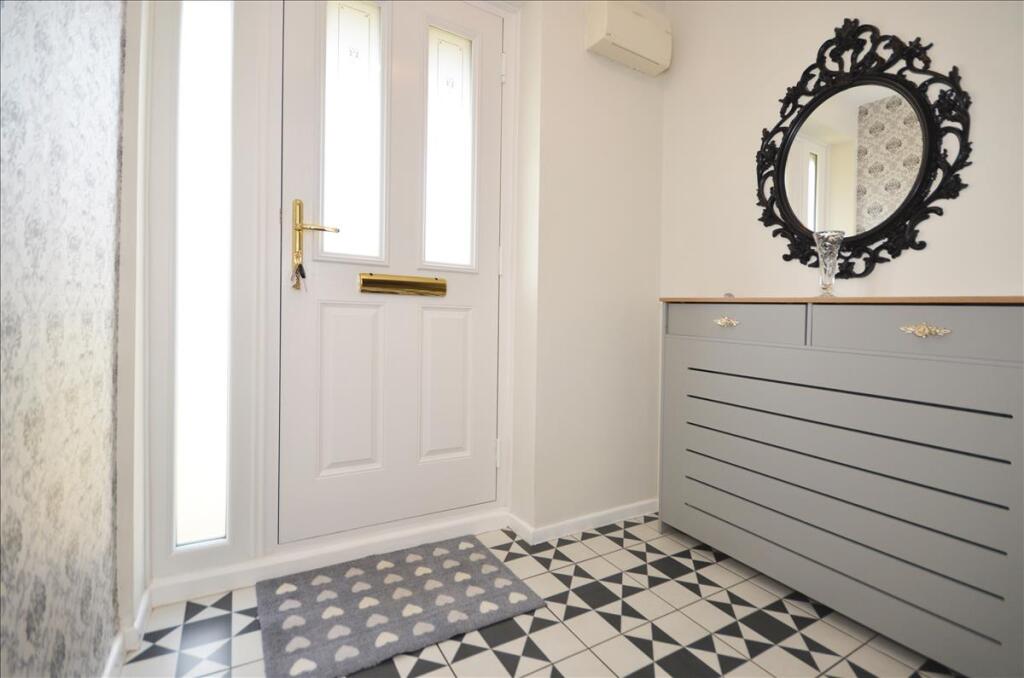 House in Raunds - More