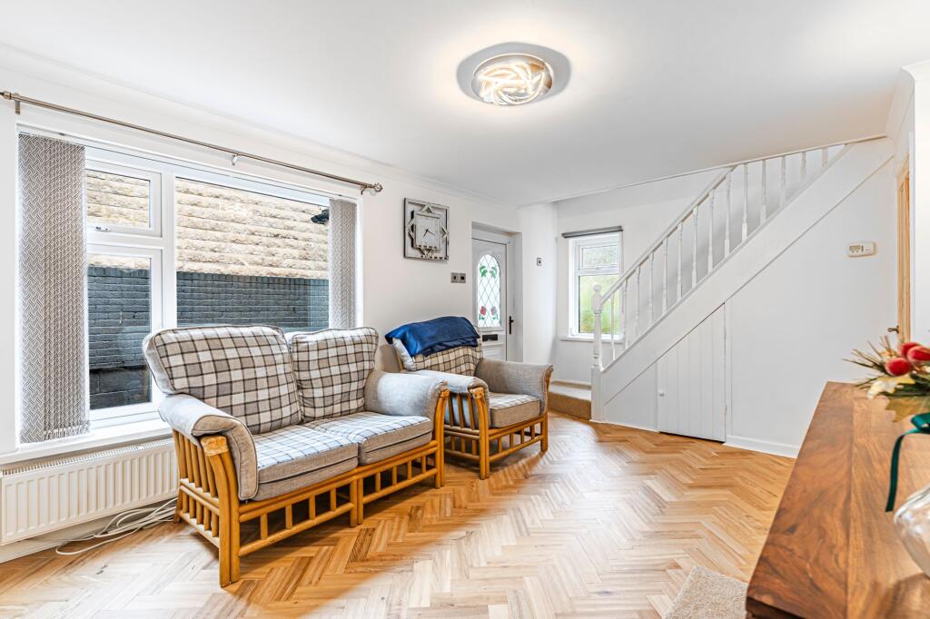 House in Pontypridd, Rhondda Cynon Taf - View 4