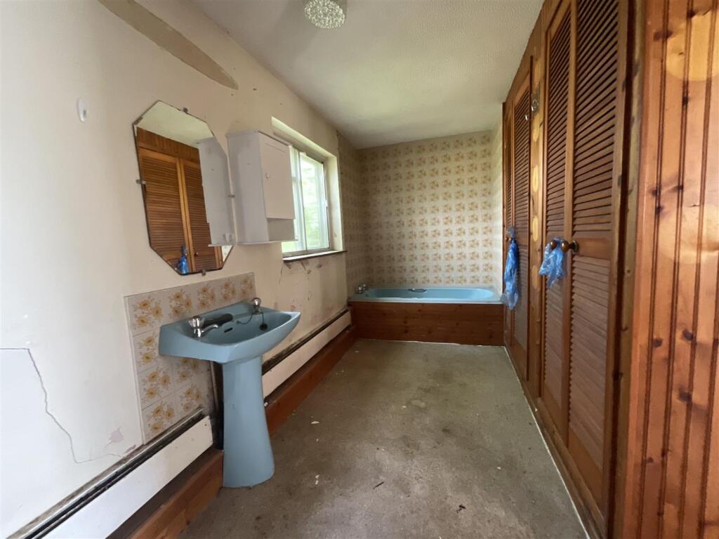 House in Swansea - View 4