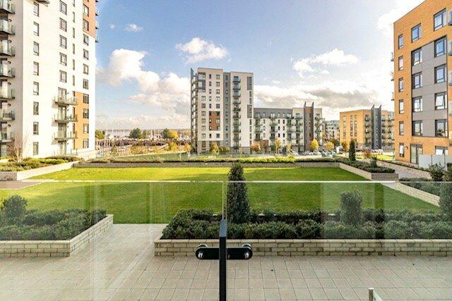 Apartment in Gillingham, St. Marys Island - More