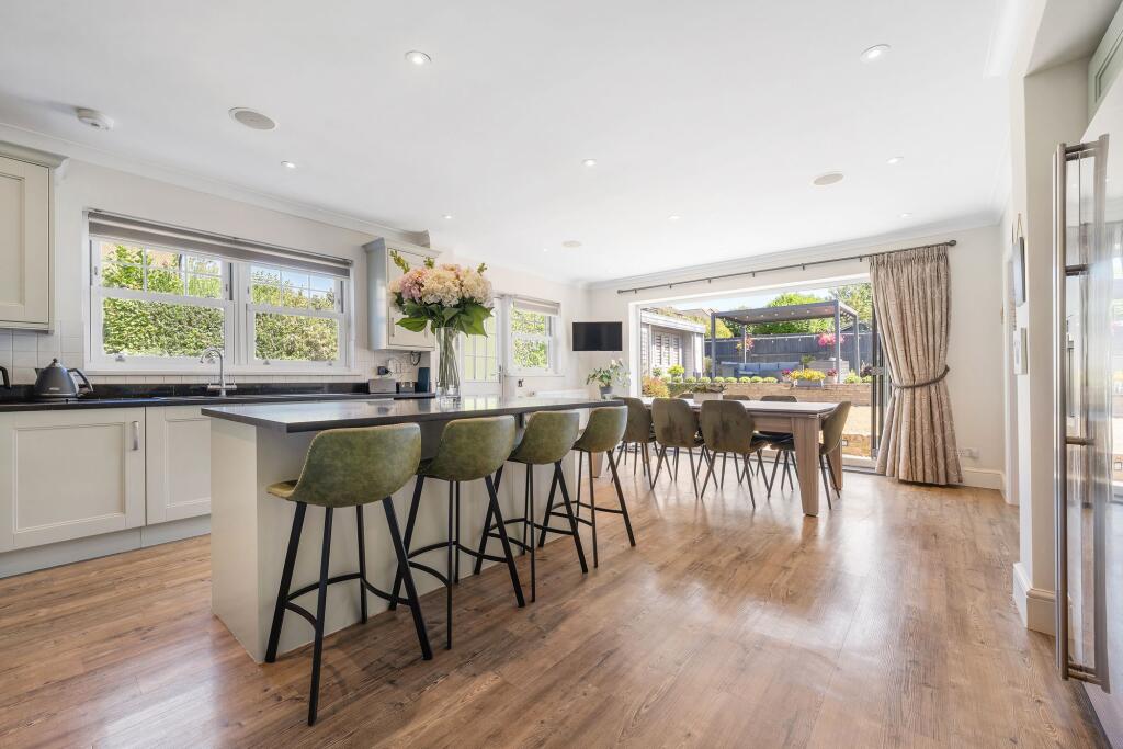 House in London - View 5