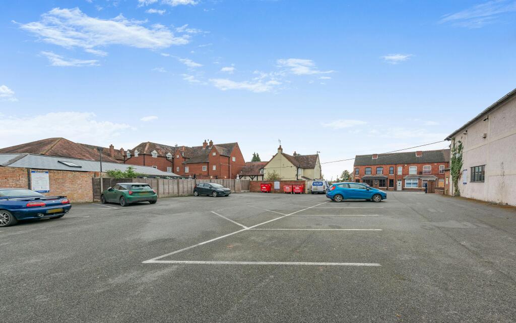 8685200-exterior06.jpg