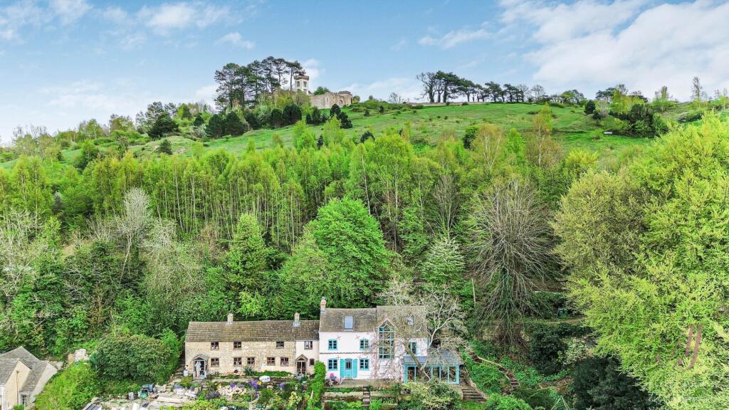 House in Gloucester - View 2