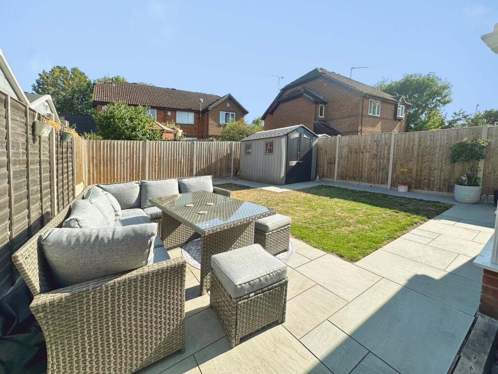House in Hart, Zebon Copse, Crookham Village - View 5