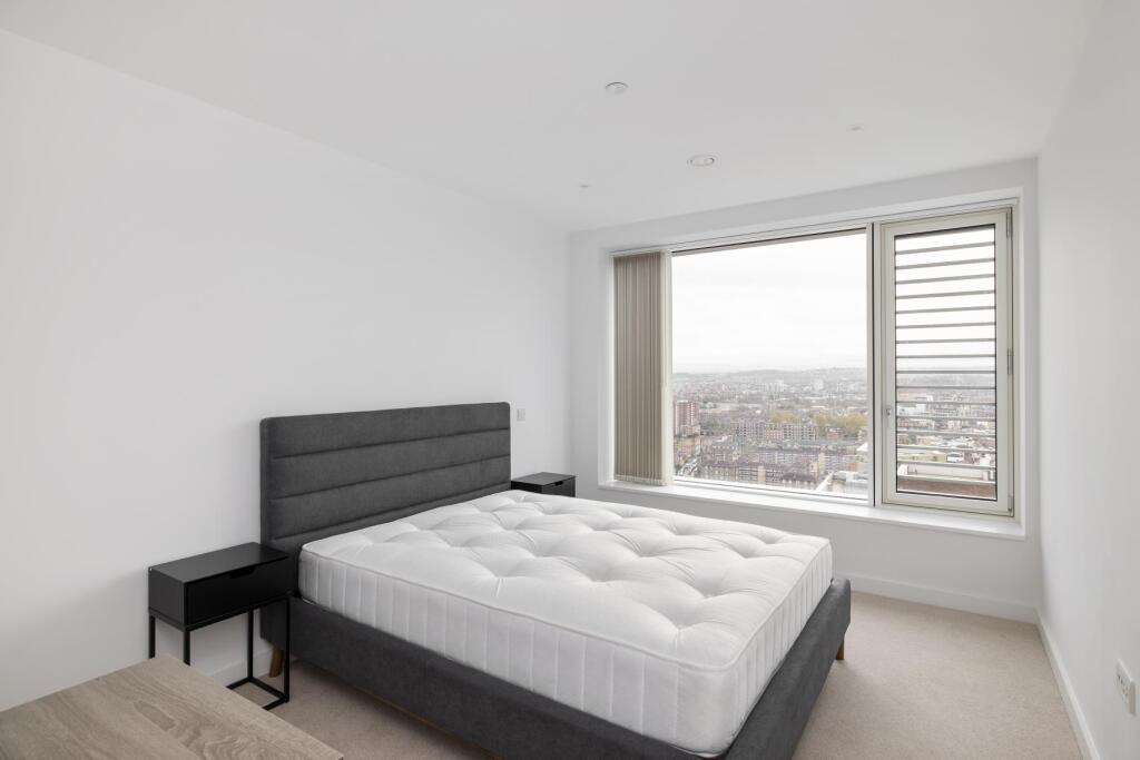 Apartment in London - View 5