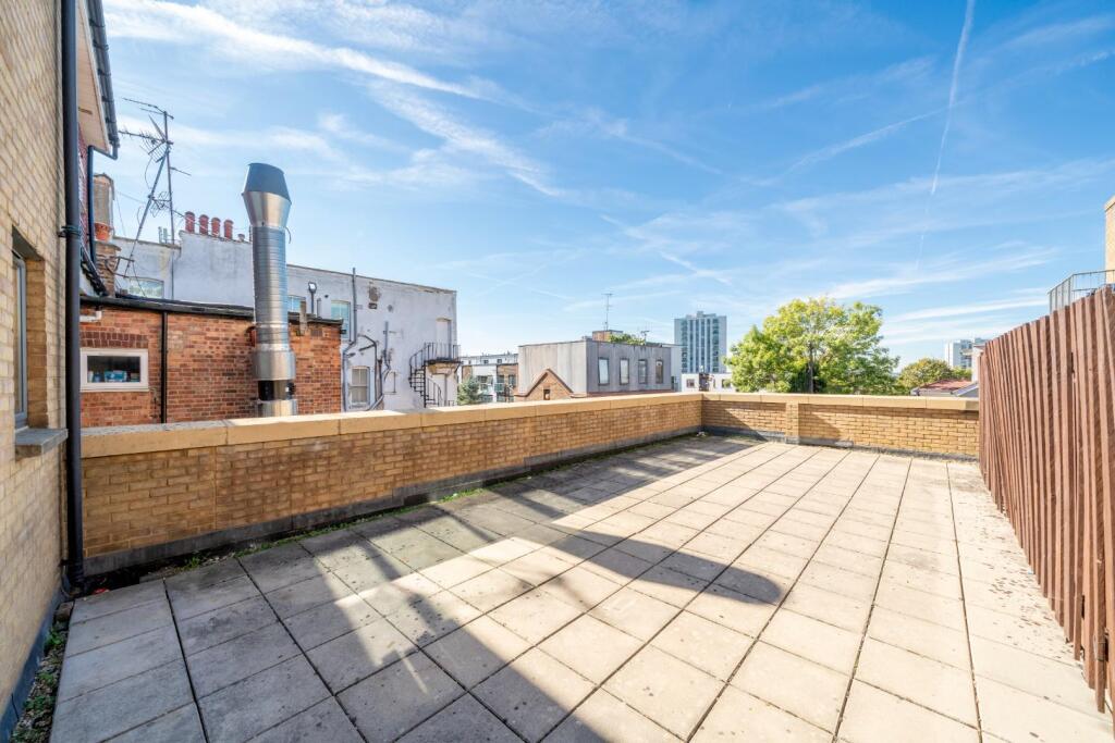 Apartment in London - View 5