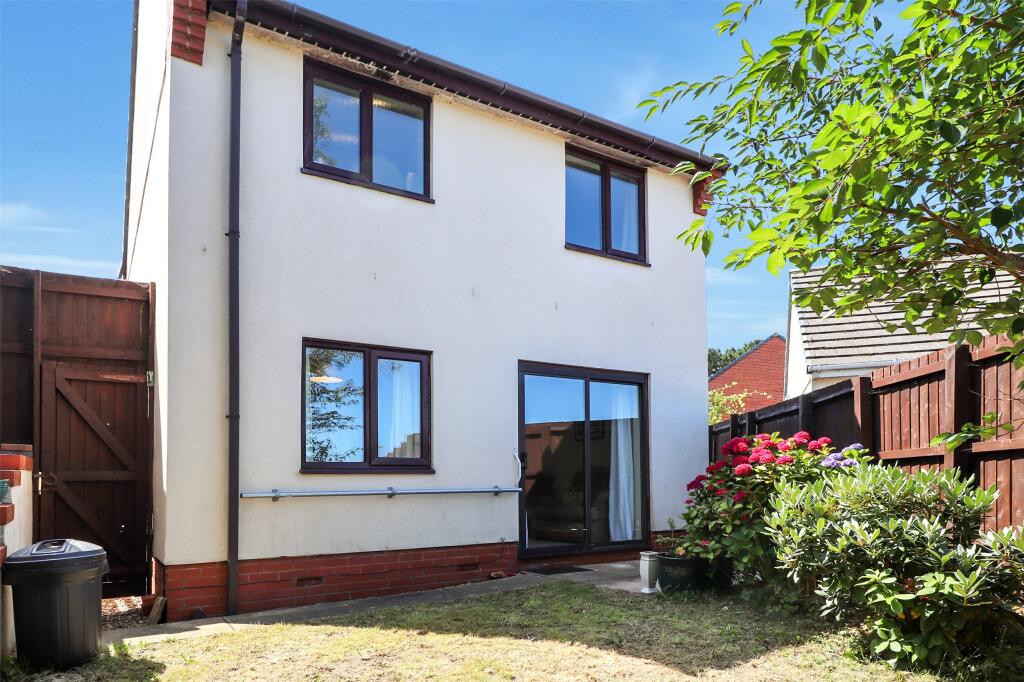 14, East Ridge View, Bideford, Devon, EX39 photo 2