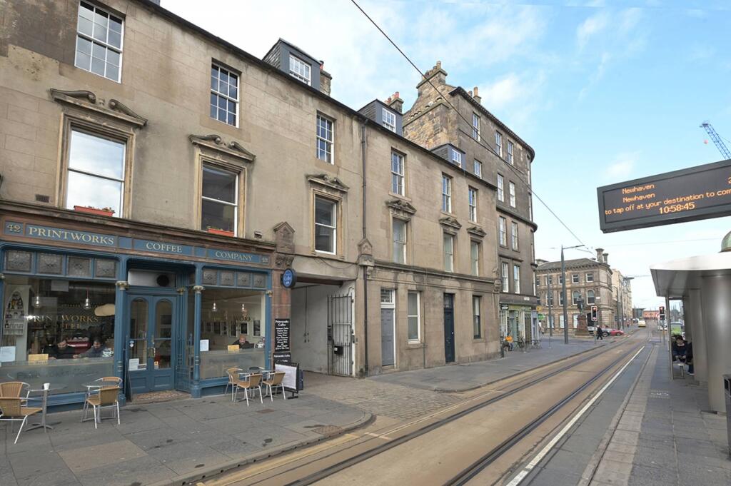Main image of property: 36/2 Constitution Street, Leith, Edinburgh, EH6 6RS