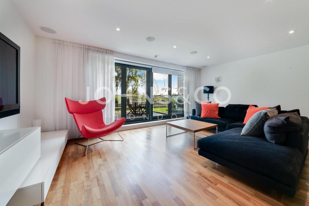 New Providence Wharf, London, E14  photo 2