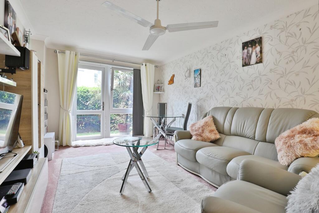 Apartment in Bournemouth - View 2
