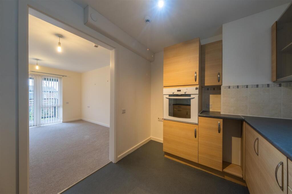 Hambleton Way, Winsford photo 3