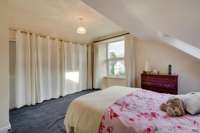 Flat 2: Bedroom 1