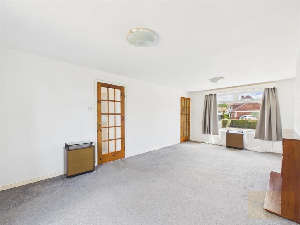 House in Gloucester, Ermin Park, Brockworth - View 3