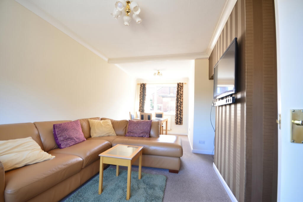 Levens Drive, Bolton, BL2 photo 5