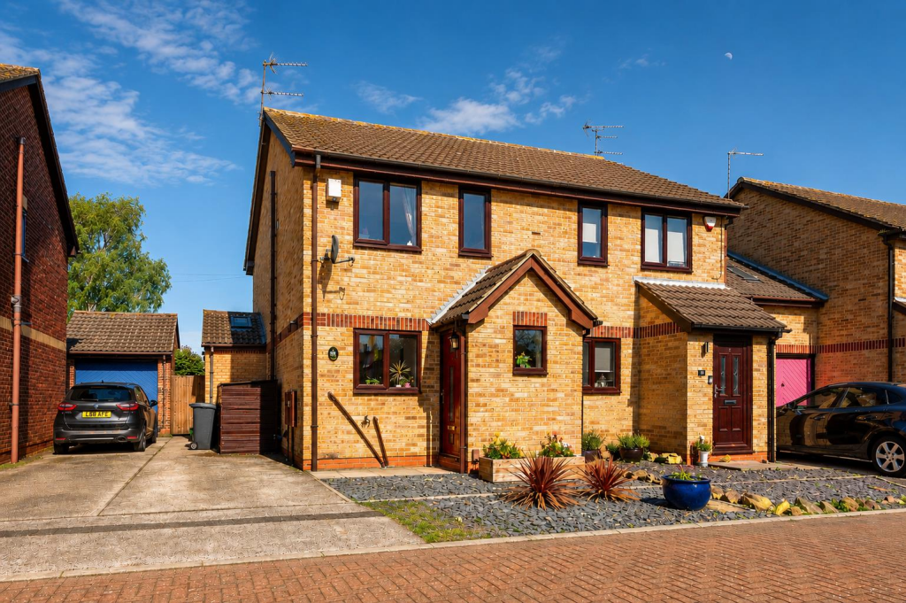 Main image of property: The hollins, Calverton, Nottingham