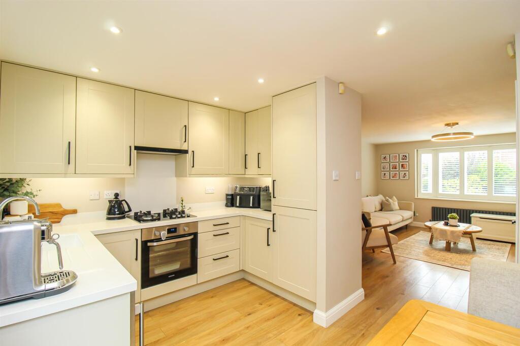 House in Wakefield, Lupset - View 4