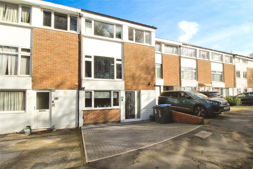 Main image of property: Mariner Way, Hemel Hempstead, Hertfordshire, HP2