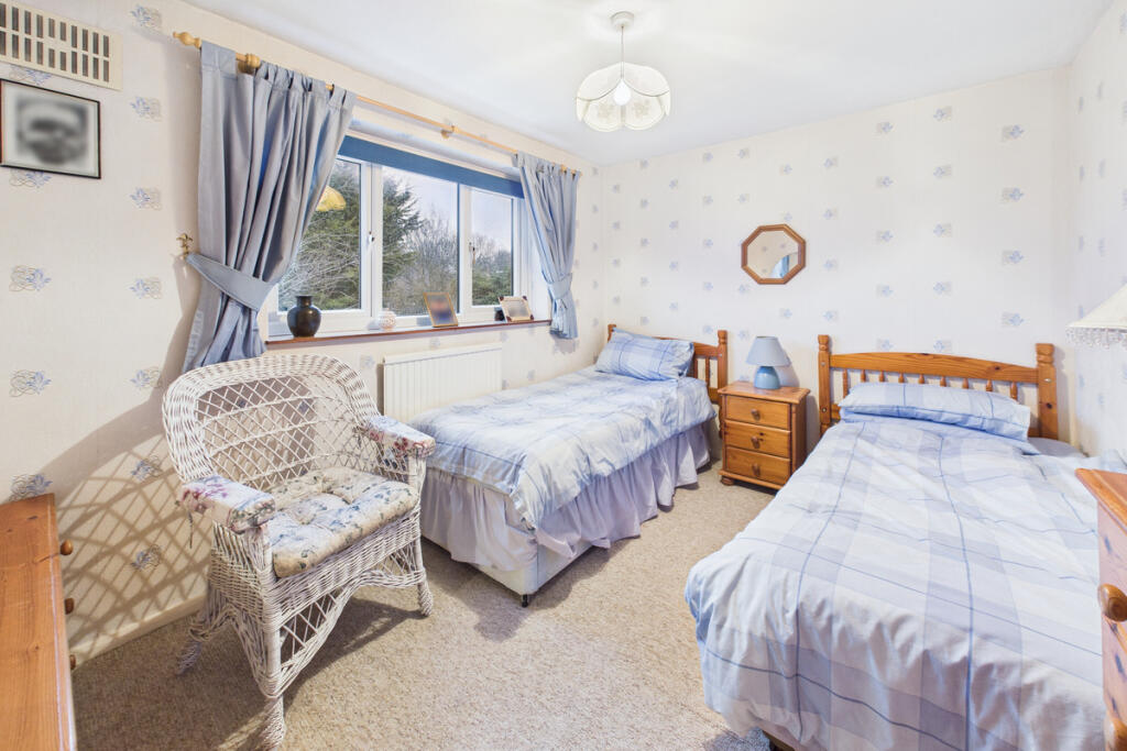 House in Dacorum, The Image - More