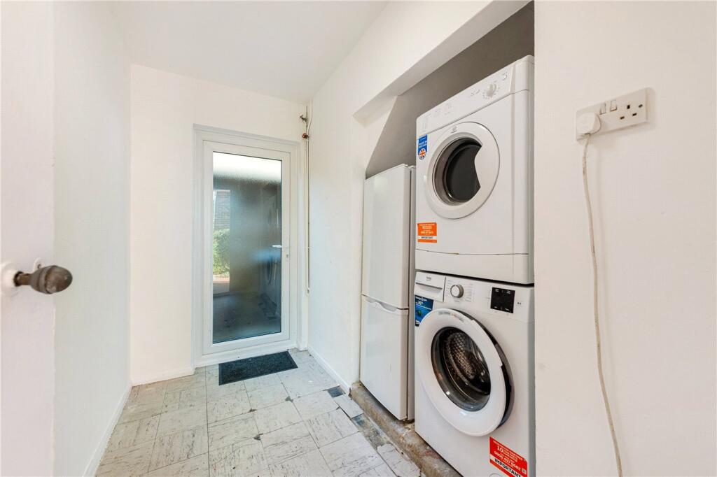 Greenhill Road, Winchester, Hampshire, SO22 - More