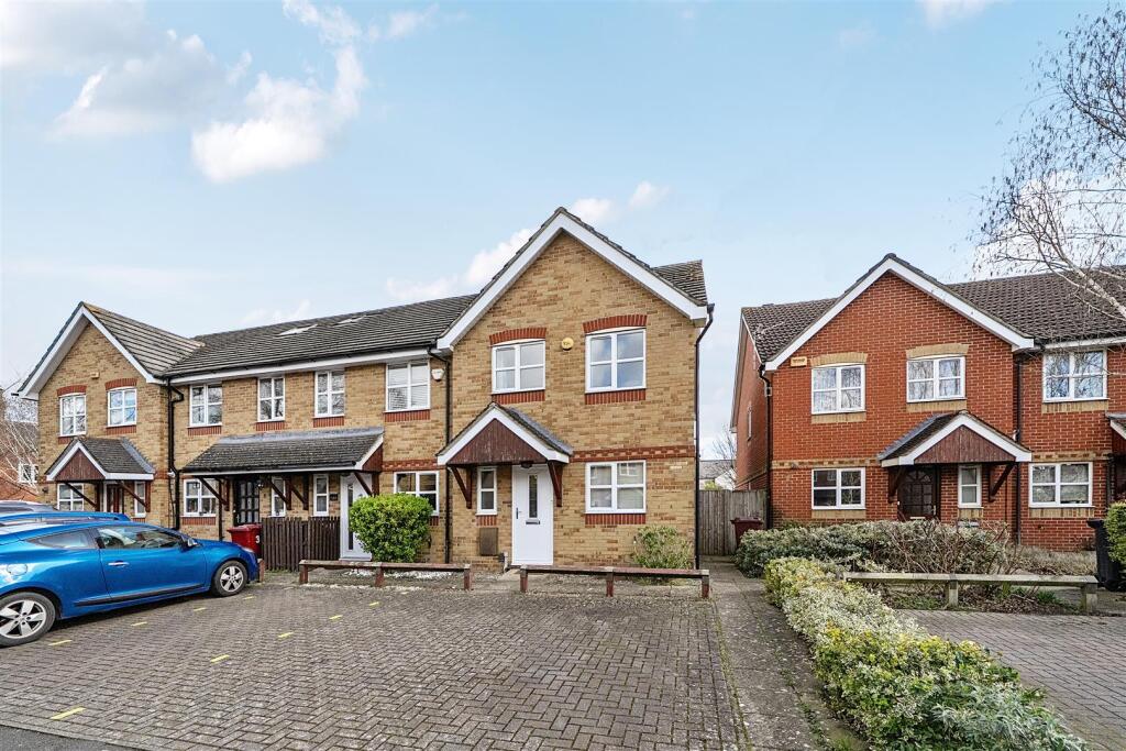 Main image of property: Elliotts Way, Caversham, Reading