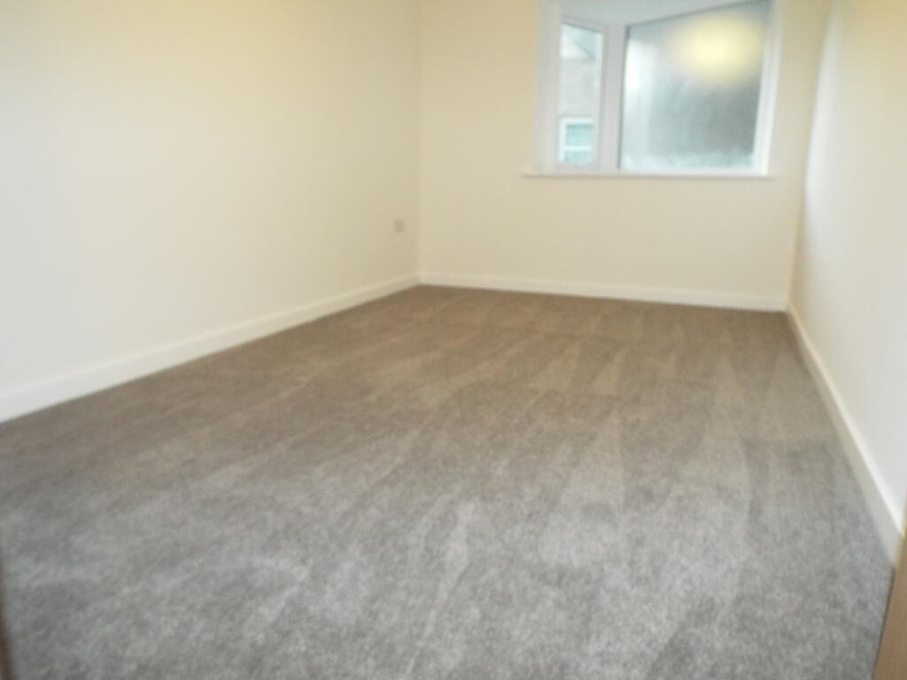 Apartment in Southampton - View 5