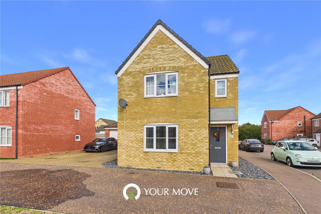 3-bed detached on Colby Drive, Bradwell, Great Yarmouth, Norfolk, NR31, £300,000