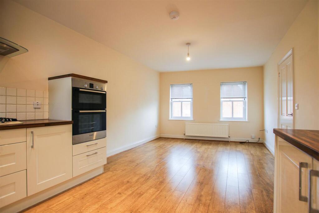 Apartment in Uttlesford, Pleasant Valley, Saffron Walden - View 4