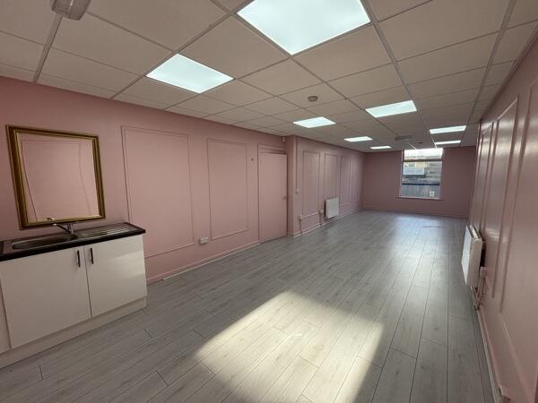 Main image of property: First Floor, 9/11 King Street, Brighouse, West Yorkshire, HD6 1NX