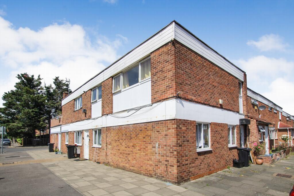 Main image of property: Empress Avenue, Aldersbrook, E12