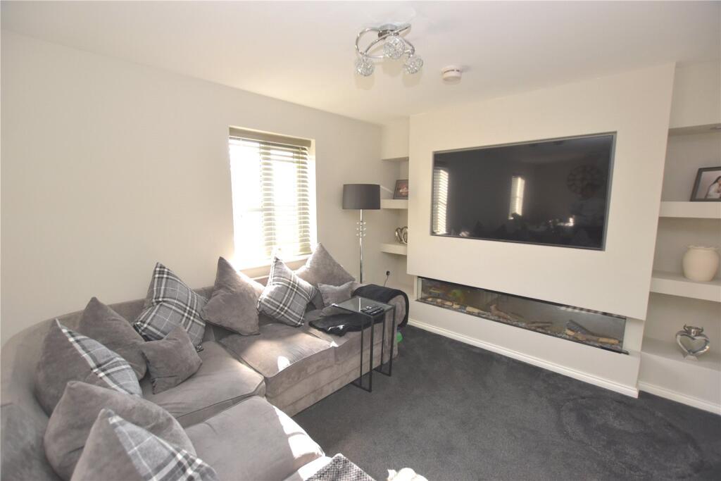 Willow Way, Whinmoor, Leeds, West Yorkshire photo 2