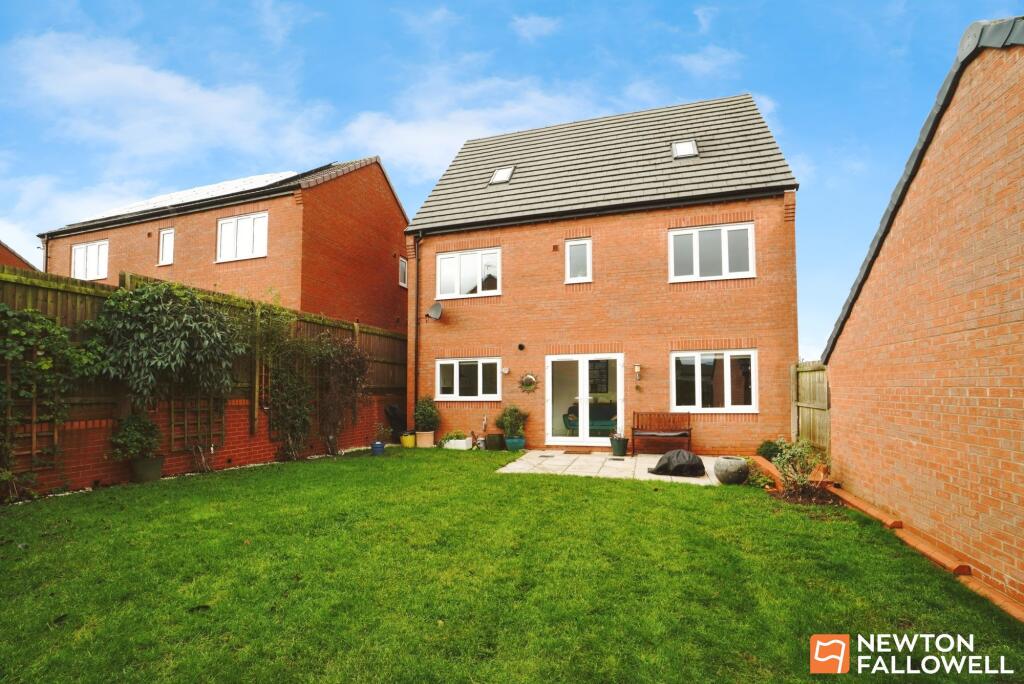 Ladybird Close, East Leake, LE12 photo 4