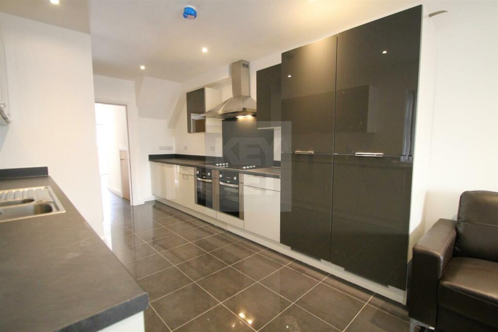 Cyprian House, Monthermer Road, Cardiff photo 4