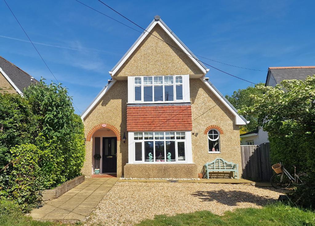 Main image of property: Heathfield Road, Bembridge, PO35 5UQ