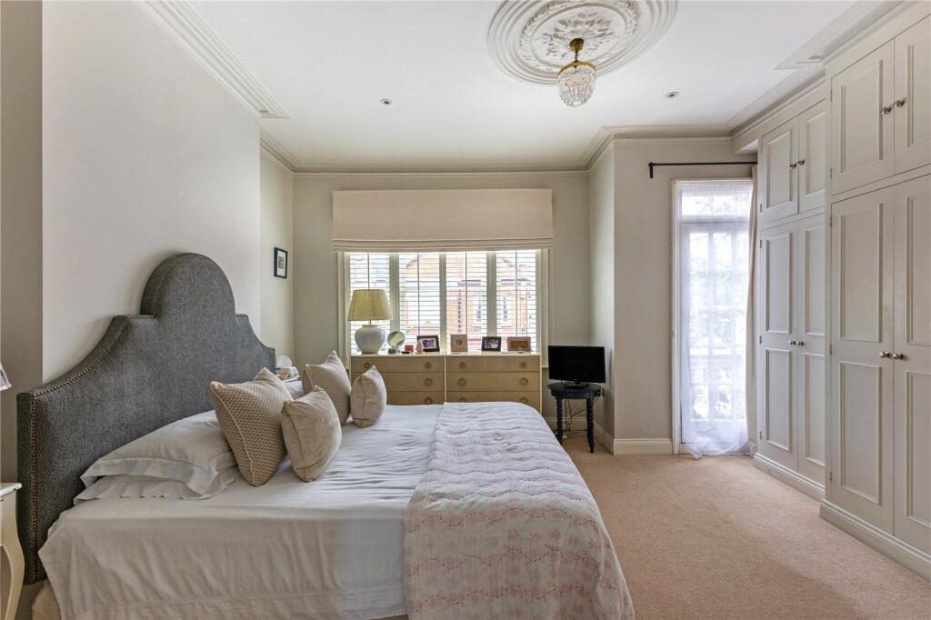 House in London - View 5